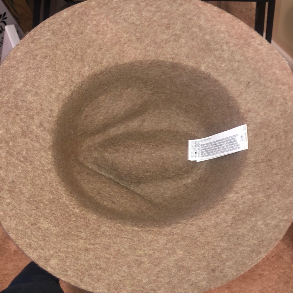 Hat - Picture 5 of 8
